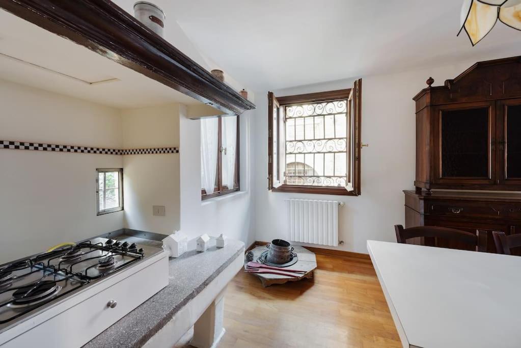 Walk On The Water ✧ 5 Minutes To Rialto Bridge Apartamento